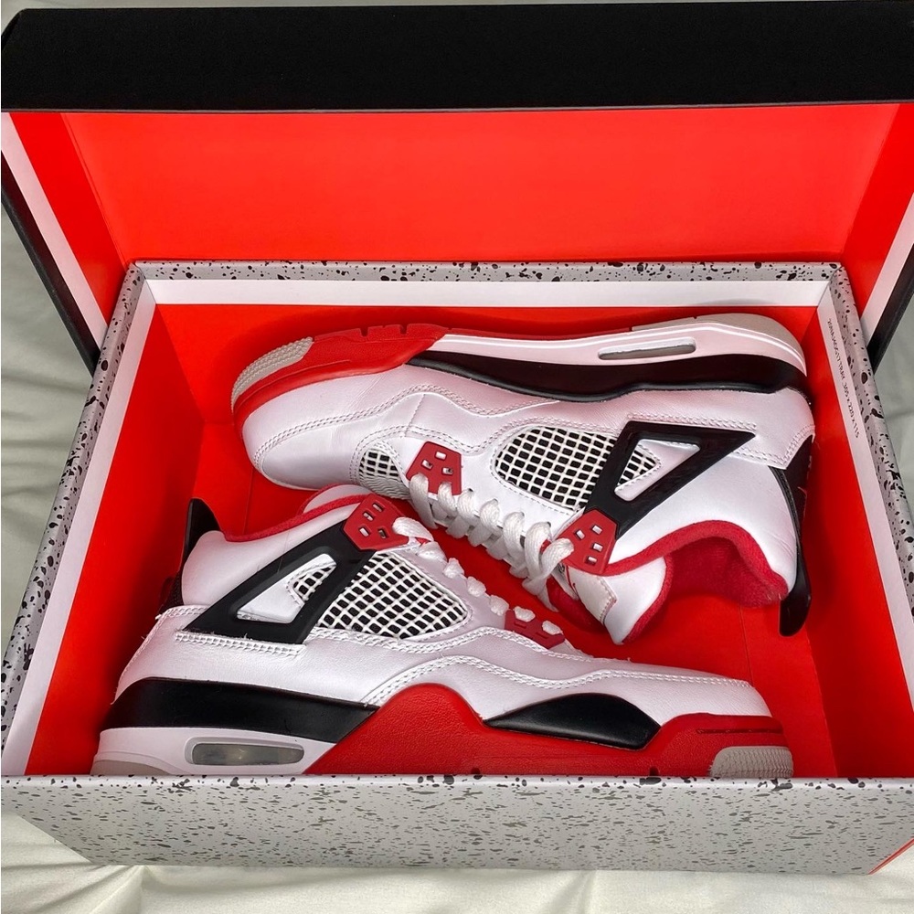 Air Jordan 4 retros